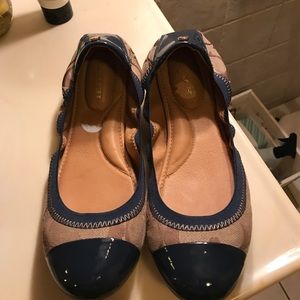 Coach flats