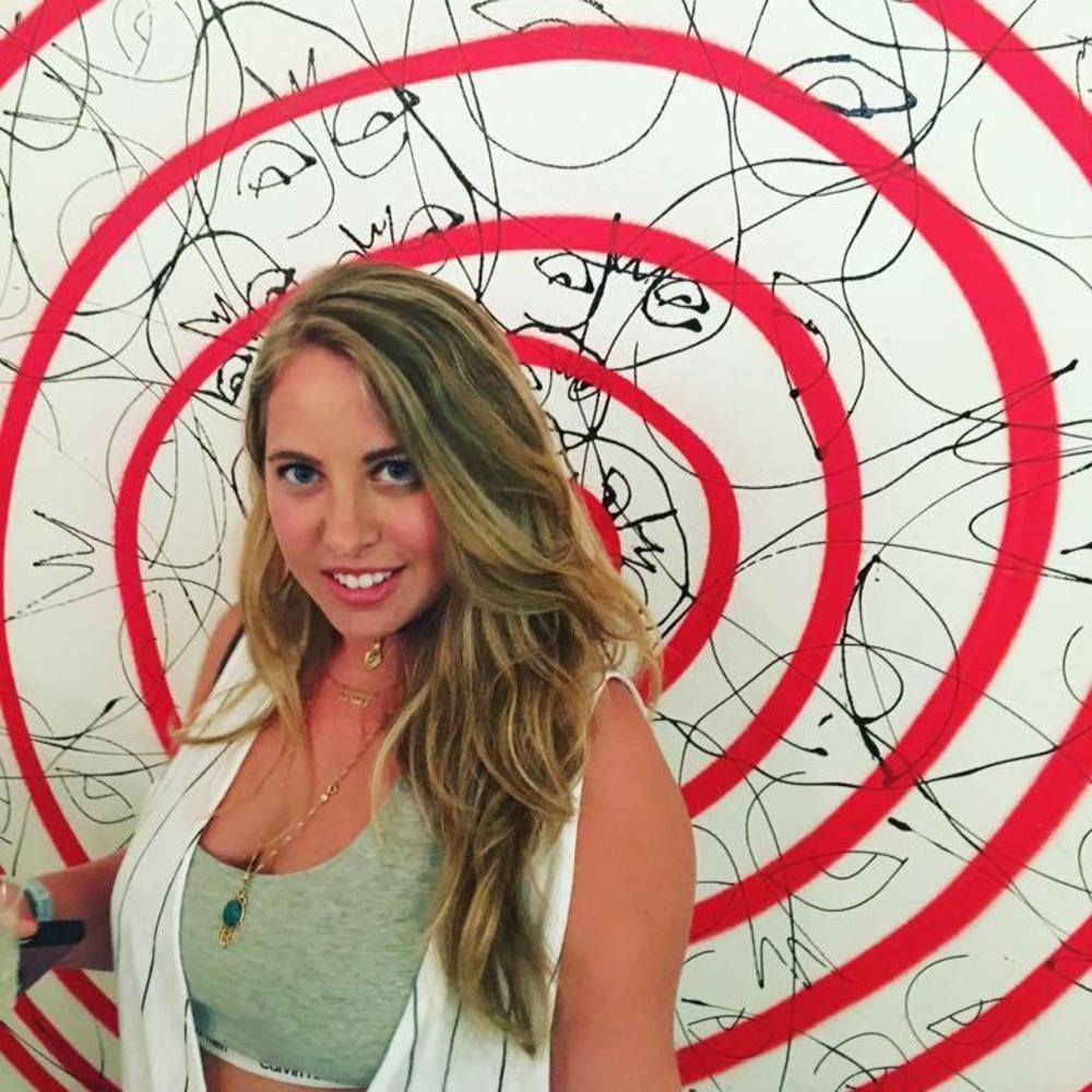 Meet your Posher, Danielle