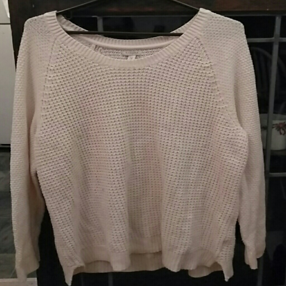White knit sweater