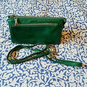 Clutch with detachable strap