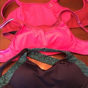 Lot moving comfort bras