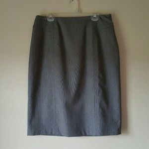 Gray pencil skirt