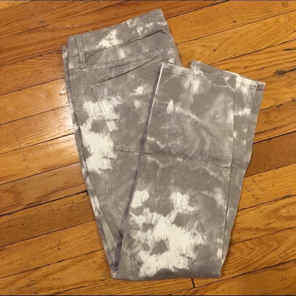 NWOT Express ankle length denim