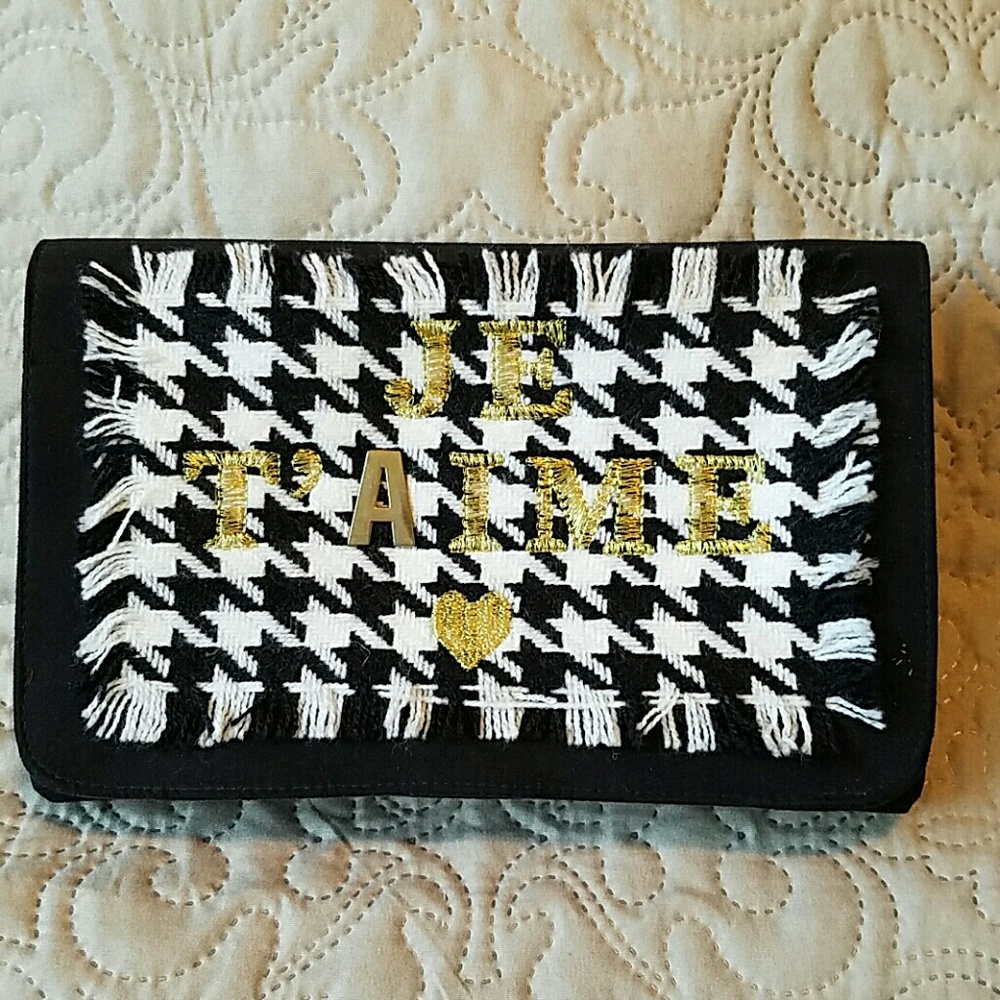 SOLD Je t'aime clutch