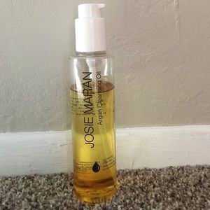 Josie Maran Cleansing Oil
