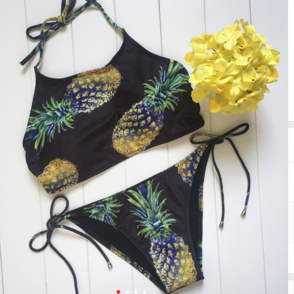 FABULOUS PINEAPPLE 🍍 - Picture 2 of 6