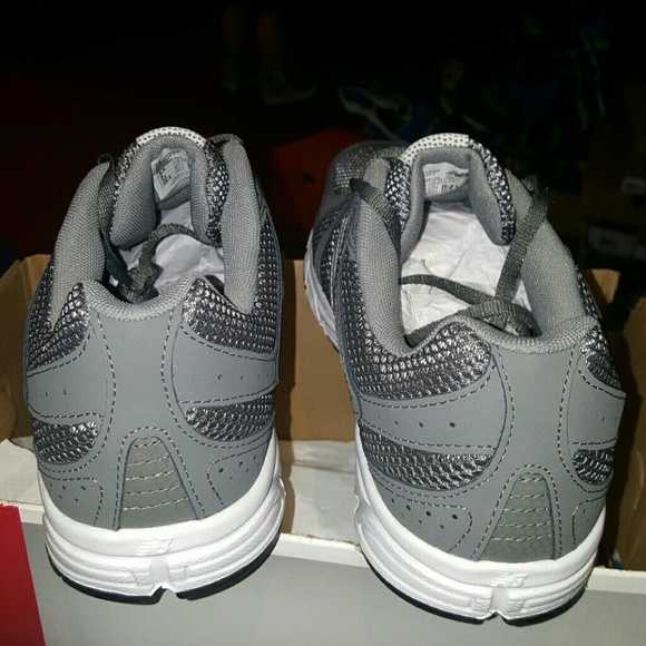? Men\'s New Balance 401 Running Course  Wide 4E main image 5