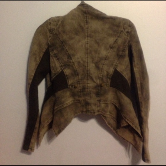 Never worn jacket - Picture 2 of 3