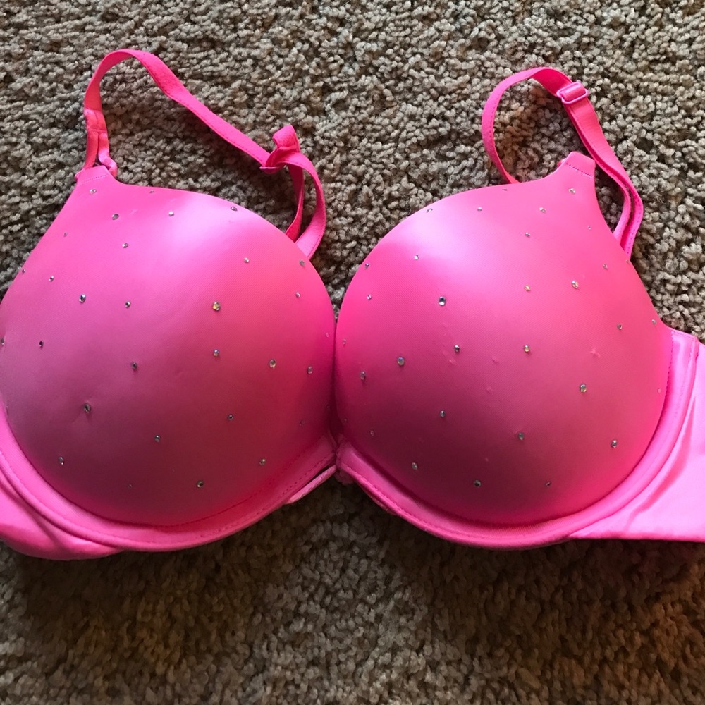 32d miraculous push up bra VS