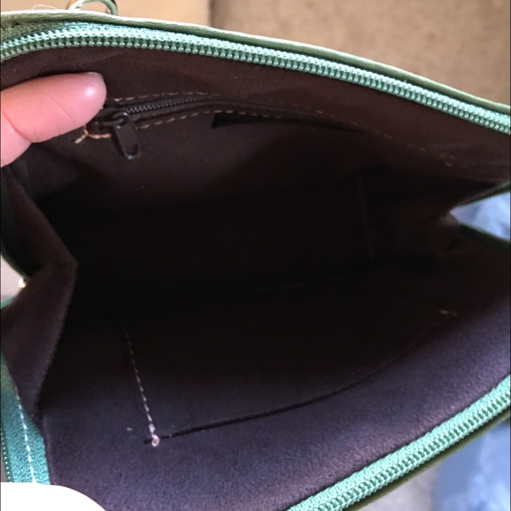 Purse - Picture 2 of 3