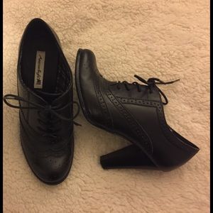 American Eagle (Payless Brand) Oxford Style Heels
