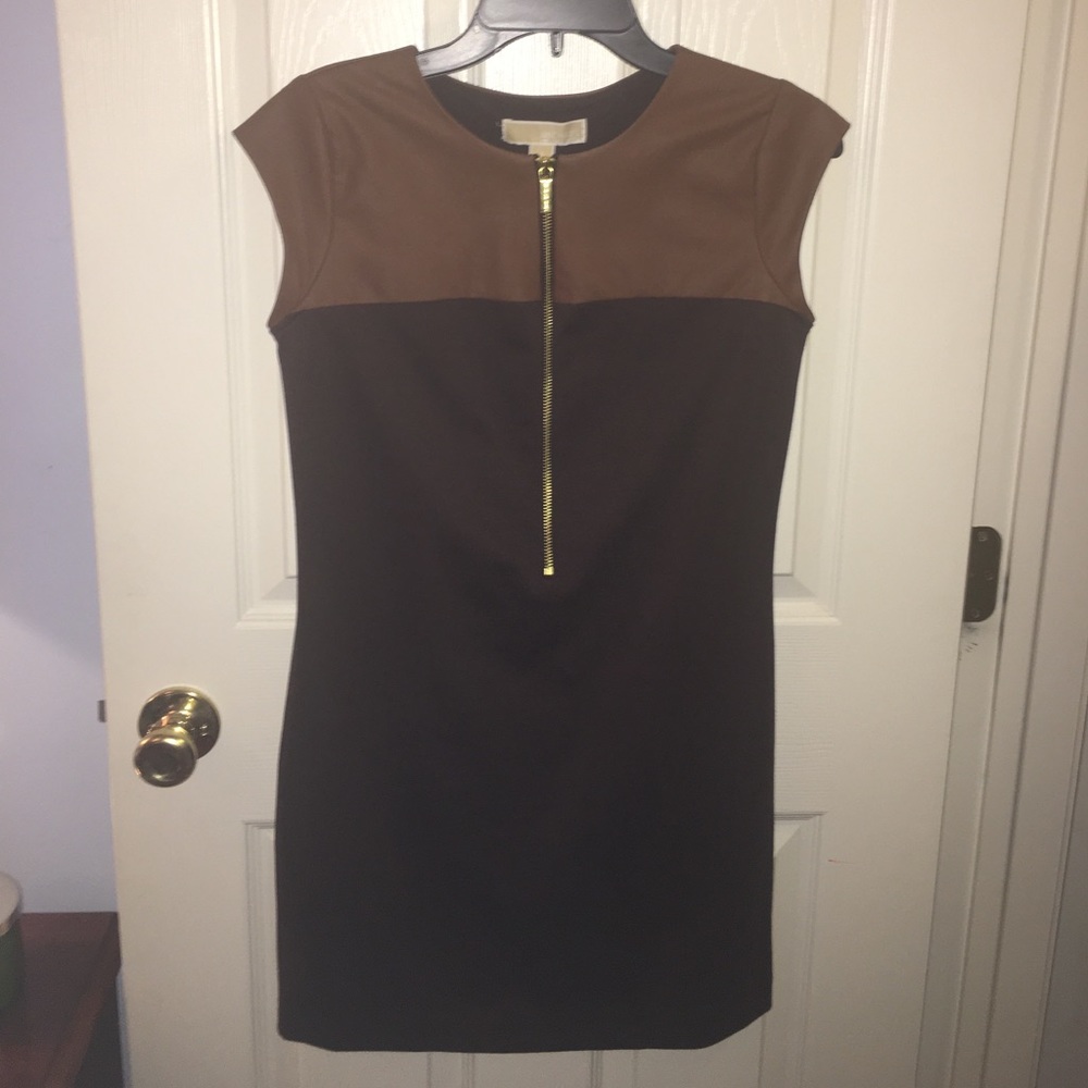 Brown Michael Kors short sleeve dress great cond.