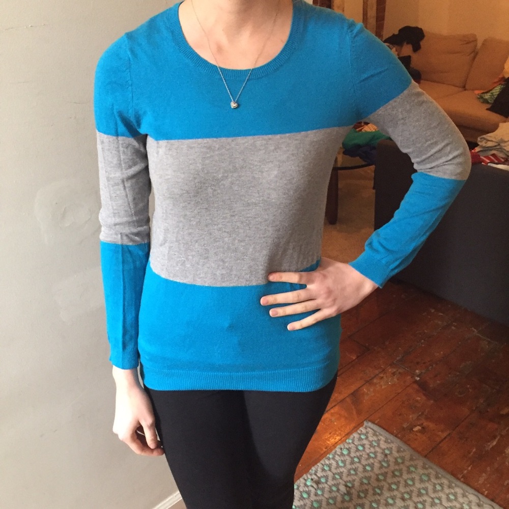 Gap blue and grey sweater