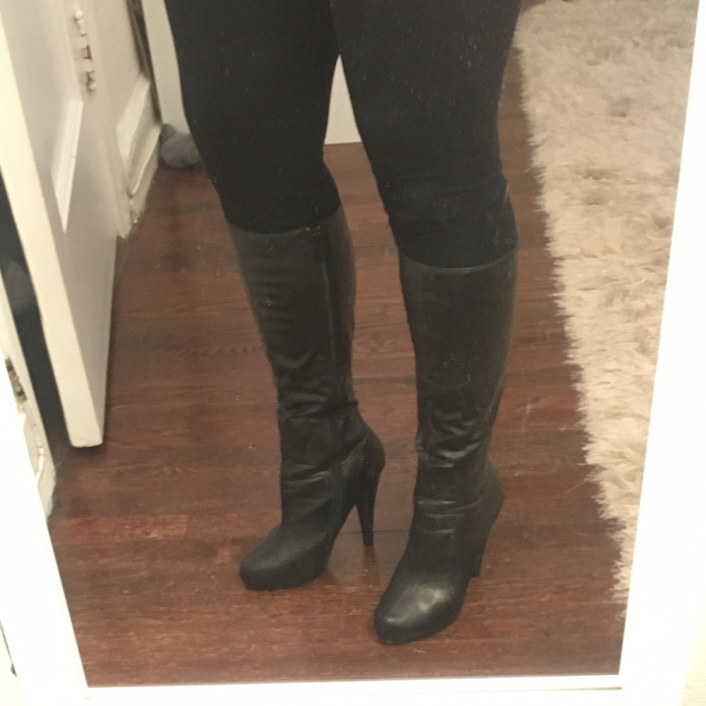 S•A•L•E 🖤 Black Boots (Under Knee High)
