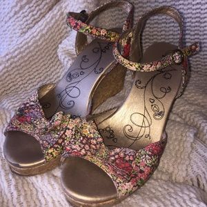 Mudd | Floral Wedges