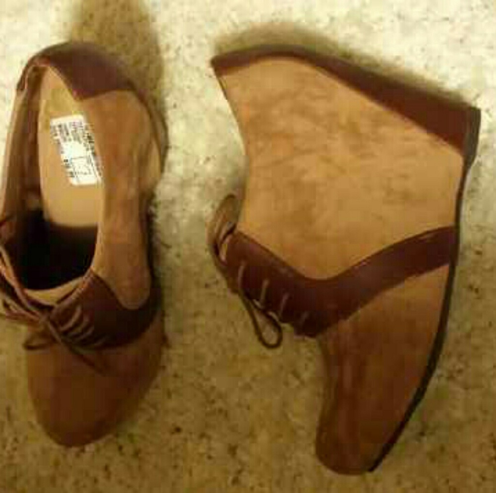 Wedge shoes