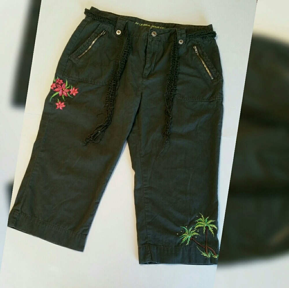 Arizona Jean Company Comfy Capris
