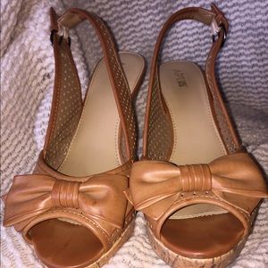 Apt 9 | Tan Wedges