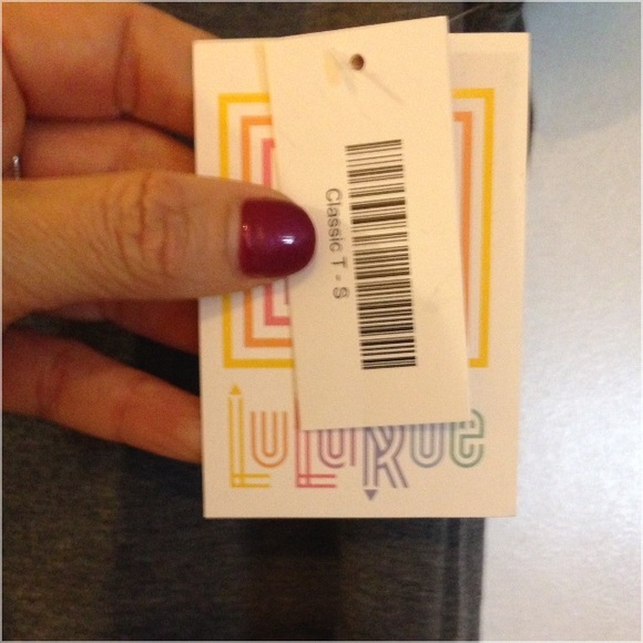 LuLaRoe SS Grey & White Top, Size (S) NWT - Picture 7 of 8