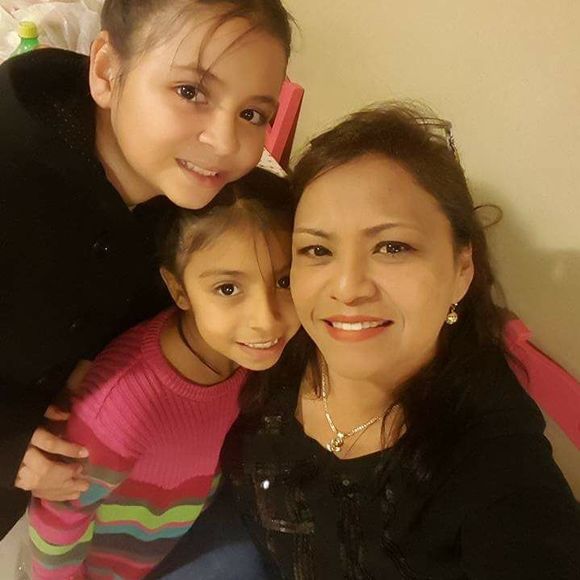 Meet your Posher, Alondra - Picture 1 of 1