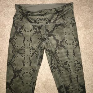 Lulu lemon snake print leggings