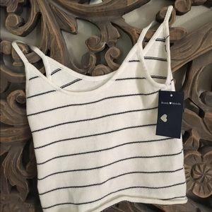 BRANDY MELVILLE TANK sUpeR cUtE💜💙💚