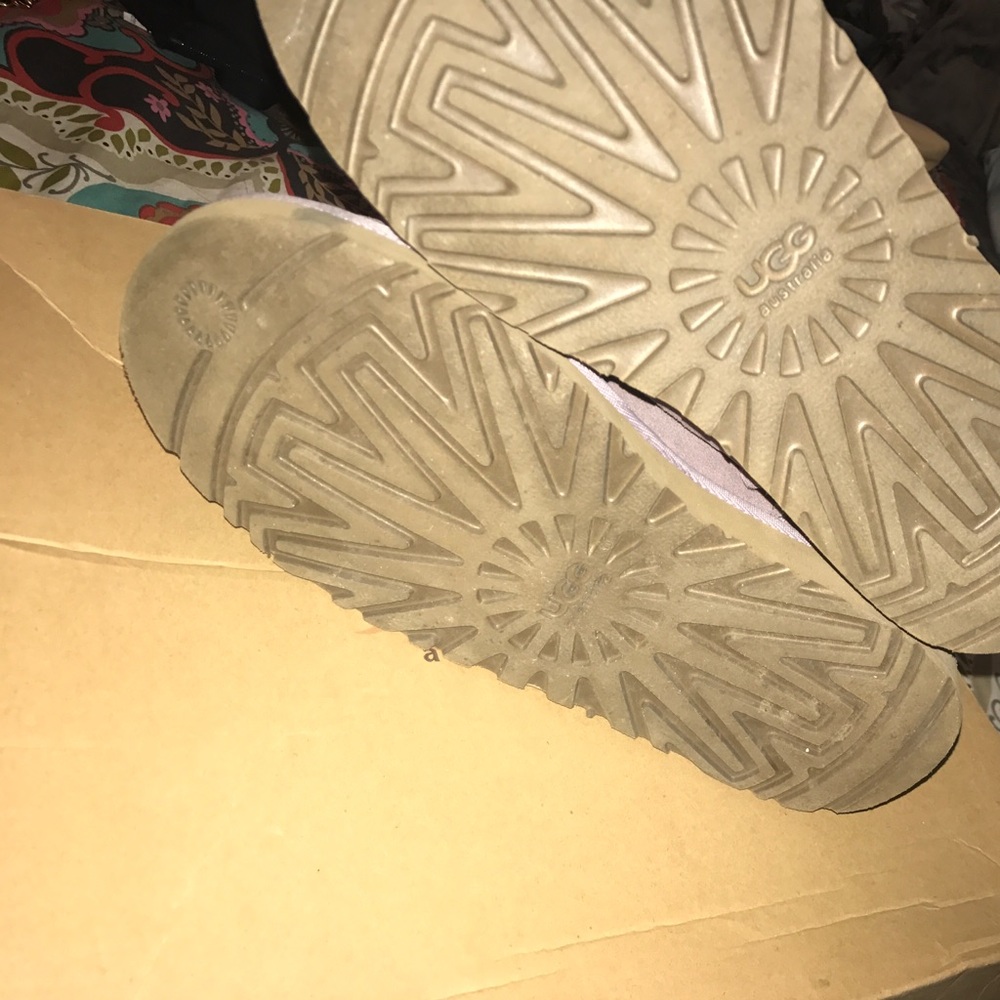 Uggs - image 3