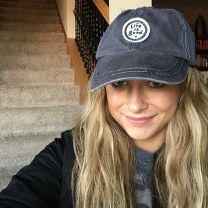 Life is Good hat