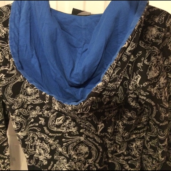 Volcom Hoodie - Picture 3 of 3