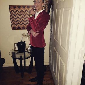 Meet your Posher, Emma