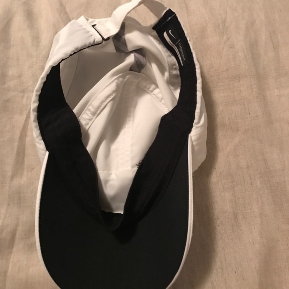 Nike baseball hat - Picture 3 of 4