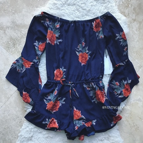 Nasty Gal Pants - 🆕Navy Floral Off Shoulder Romper