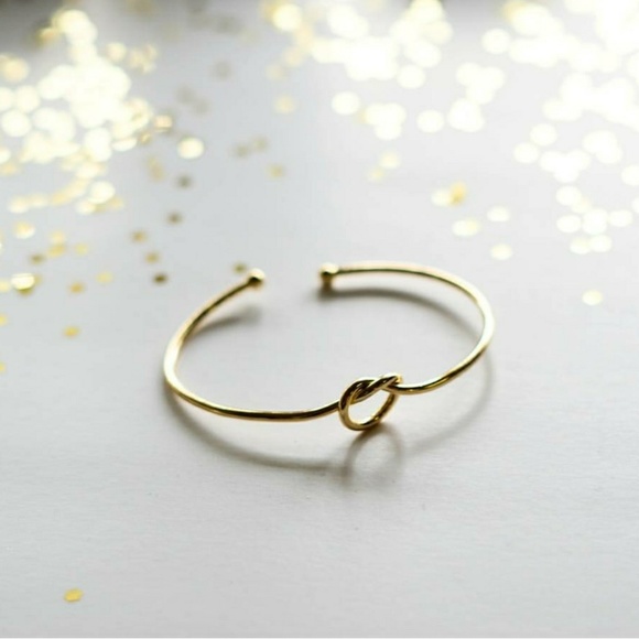 💕2 for $15💕Knot Bracelet - Picture 2 of 7