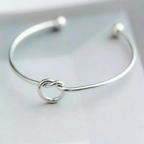 💕2 for $15💕Knot Bracelet - Picture 6 of 7