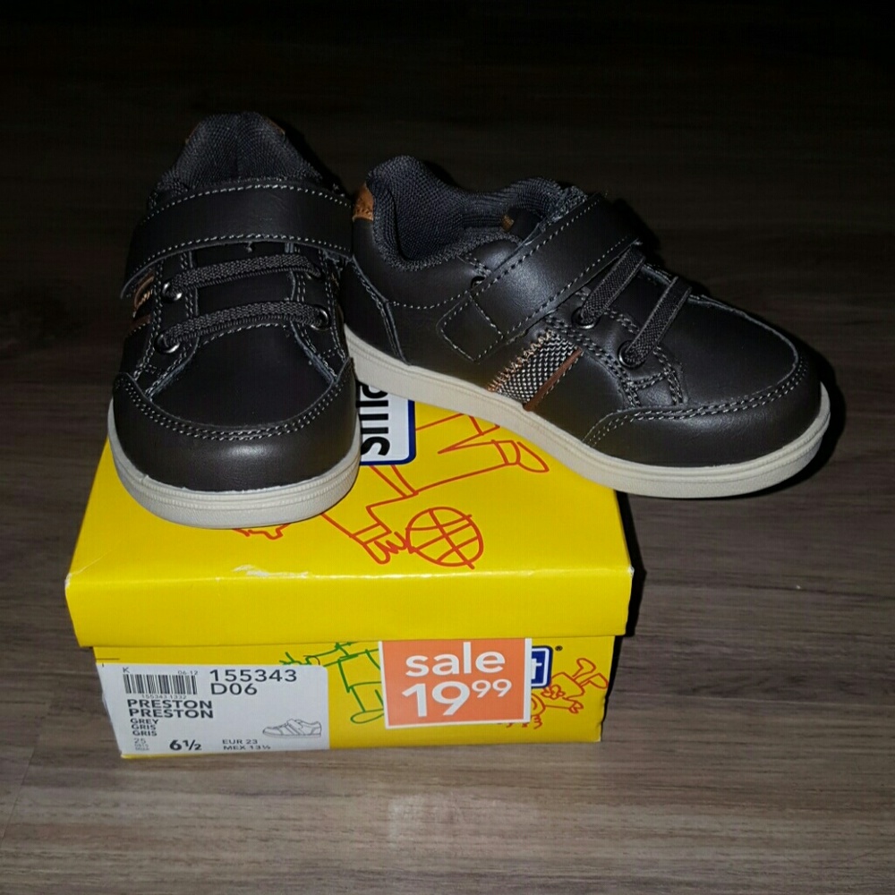 Toddler dress shoes