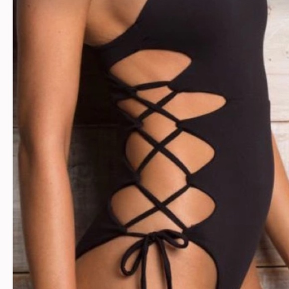 SEXY SIDE LACE 5 ⭐⭐⭐⭐⭐rated - Picture 2 of 3