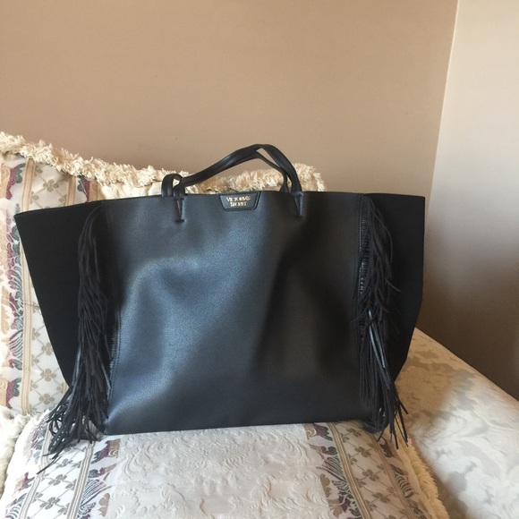 Victoria's Secret fringe tote bag - Picture 3 of 6