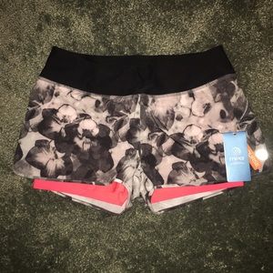 Adorable NWT Printed Floral Running Shorts 💕