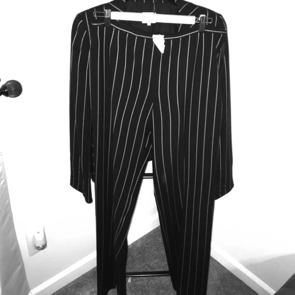 Armani Collezioni Power suit - Picture 5 of 6