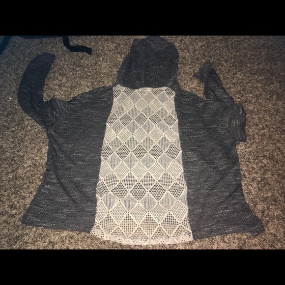 a shirt - Picture 2 of 2