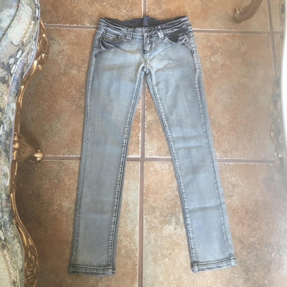 NEW Never Worn Skinny Jeans