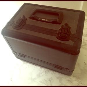 Mac makeup professional train case *RARE