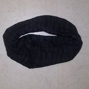 Flag nor Fail Black Print Infinity Scarf
Printed