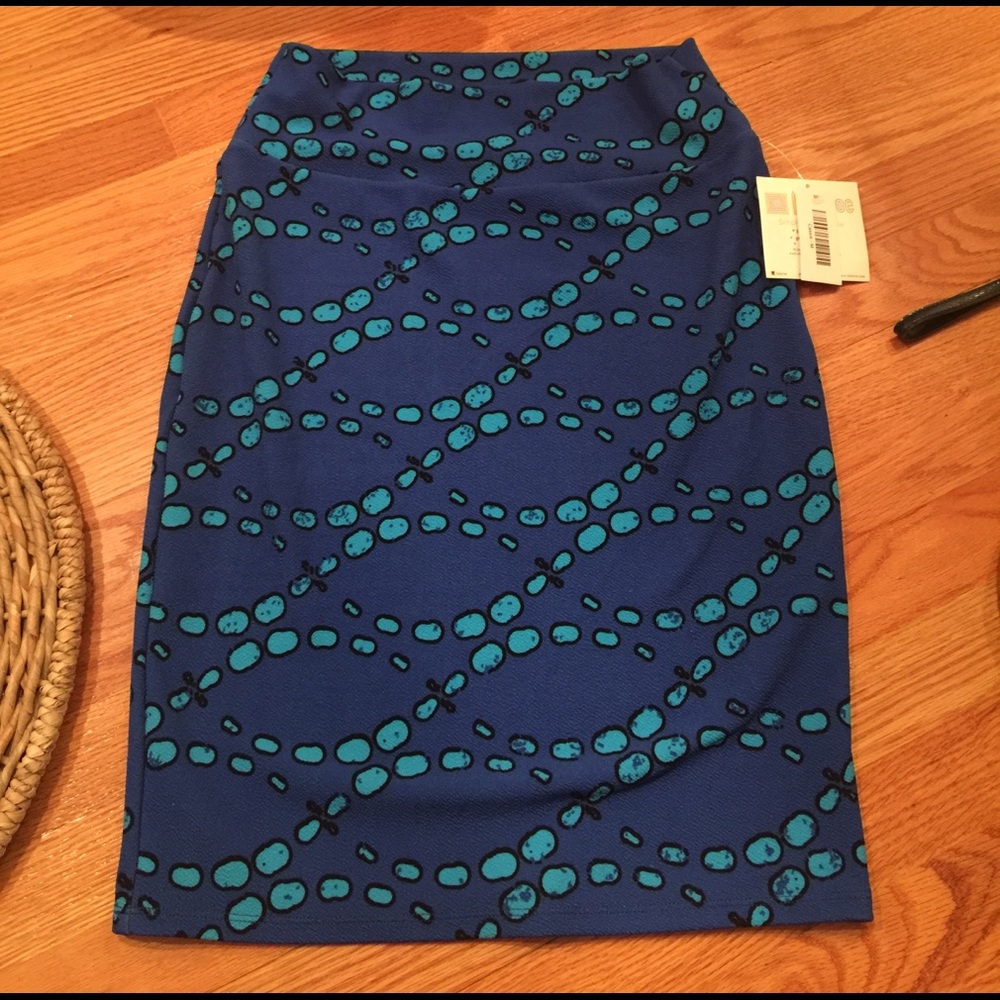 Cassie skirt -🎈SOLD🎈