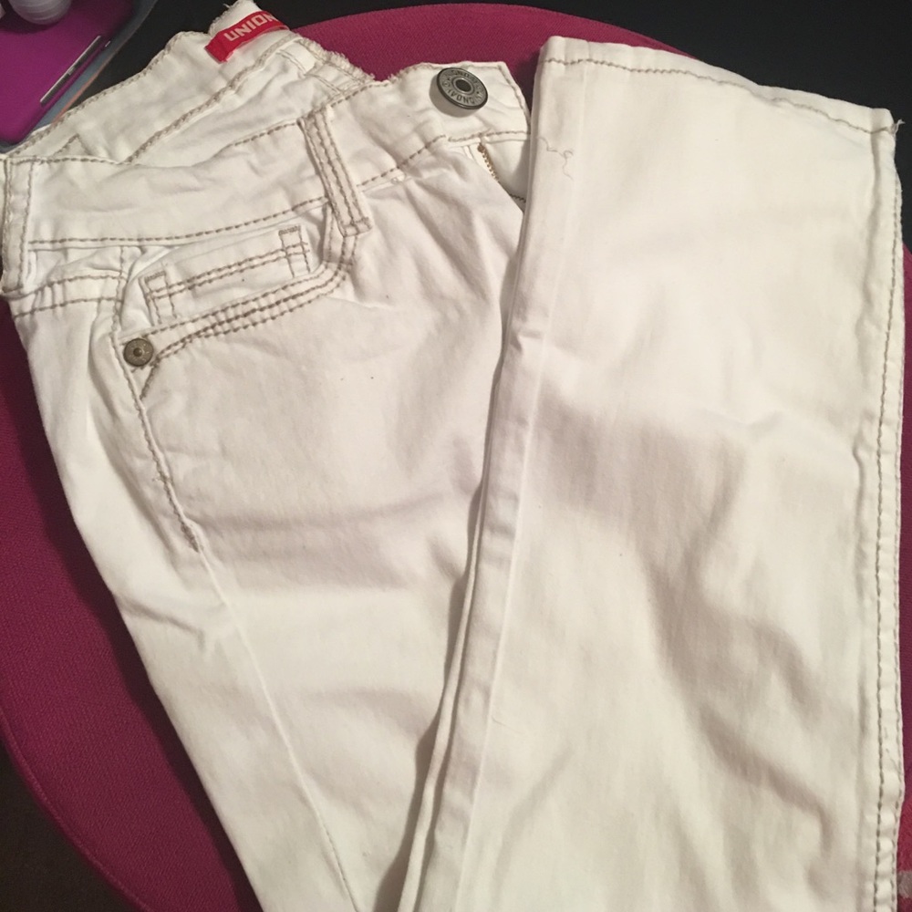 White capris brand new no tags
