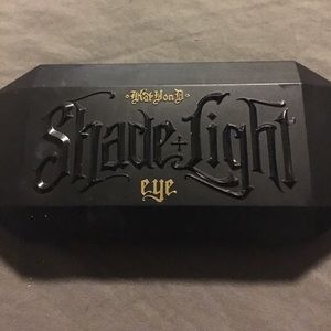 Kat Von D Shade and Light Eye quad. Rust