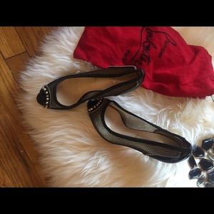 💯 Authentic Christian Louboutin