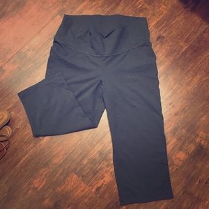 Old navy active capris