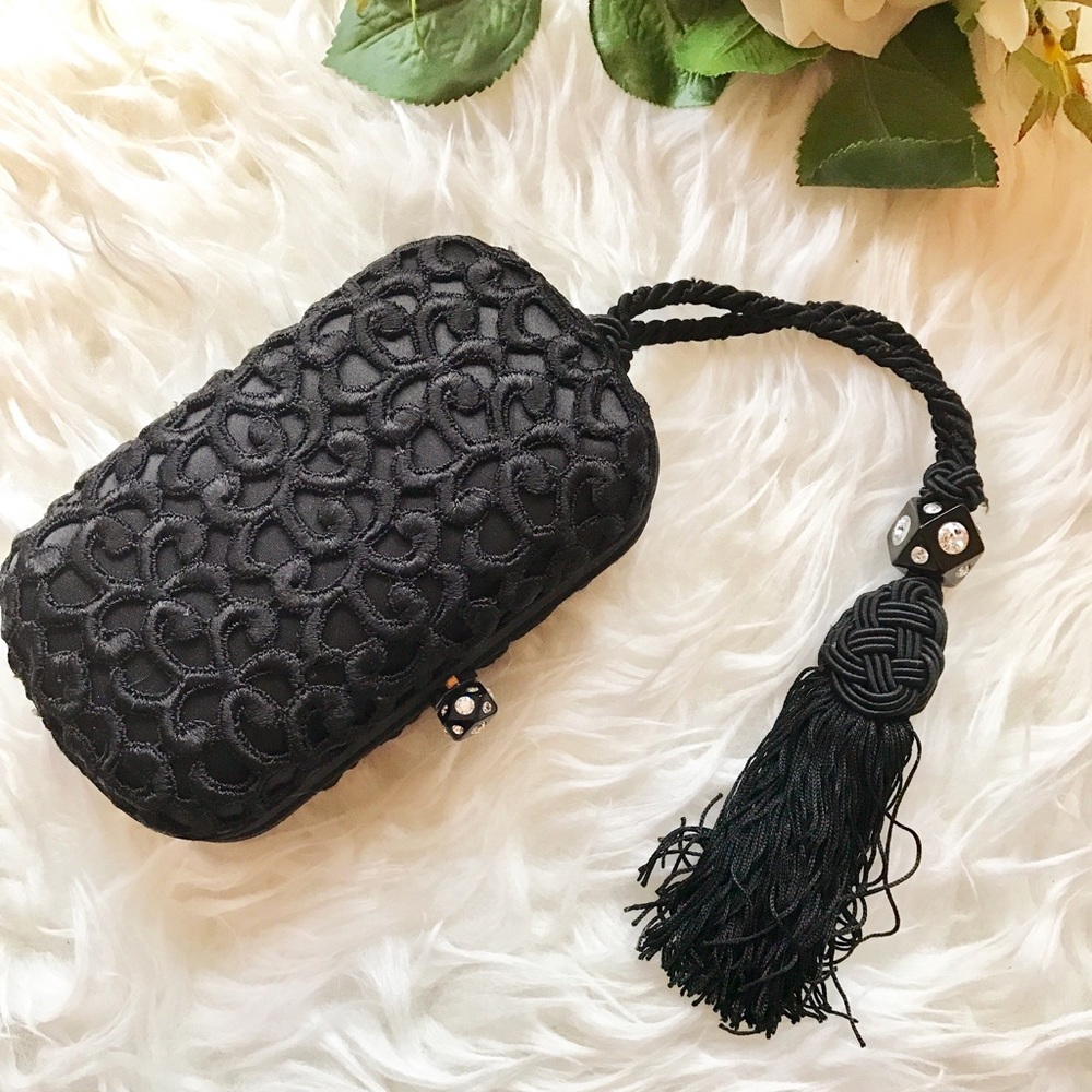 ♦️SOLD♦️auth Bottega Veneta Black Clutch $2600 - Picture 4 of 8