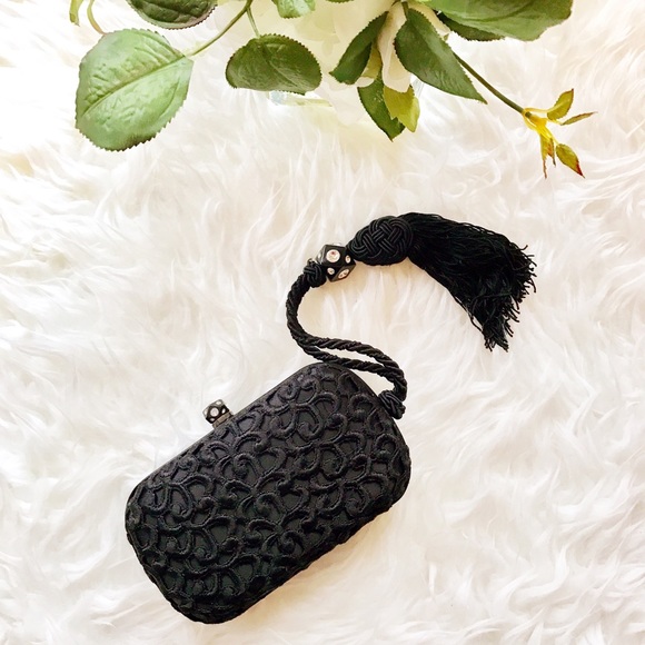 ♦️SOLD♦️auth Bottega Veneta Black Clutch $2600 - Picture 2 of 8